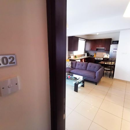 Promenade Breeze City Apartment Larnaca Exterior foto