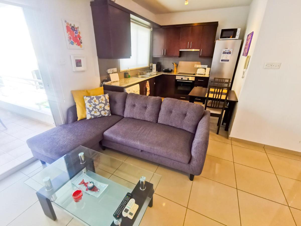 Promenade Breeze City Apartment Larnaca Exterior foto